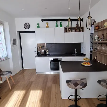 Evergreen House - Japartments * Genoa