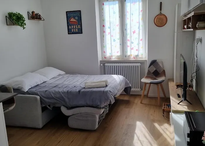 Evergreen House - Japartments